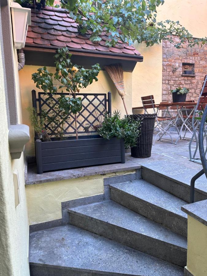 Vinopresso Gmbh - Cafe Roemer Prichsenstadt Eksteriør billede