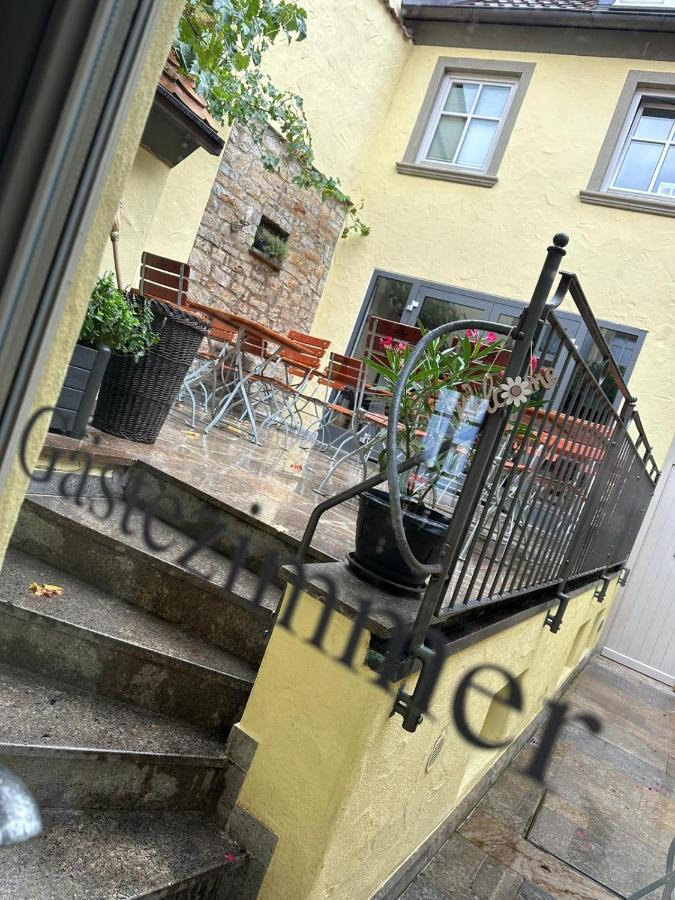 Vinopresso Gmbh - Cafe Roemer Prichsenstadt Eksteriør billede